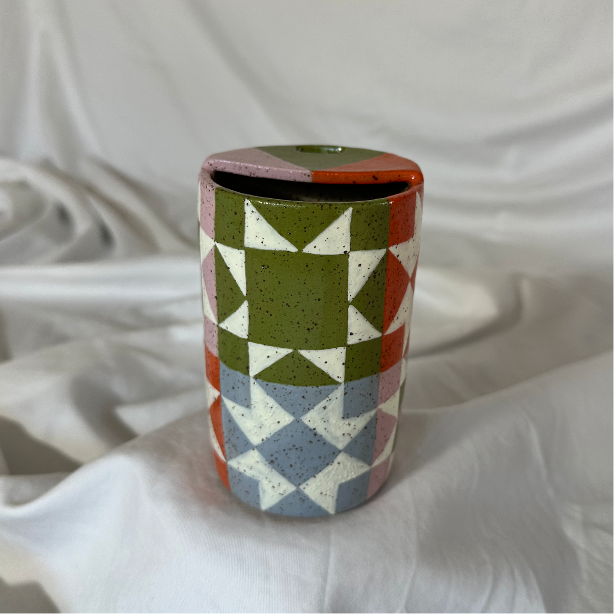 Quilted I'm Coming to the Cottage Travel Cup